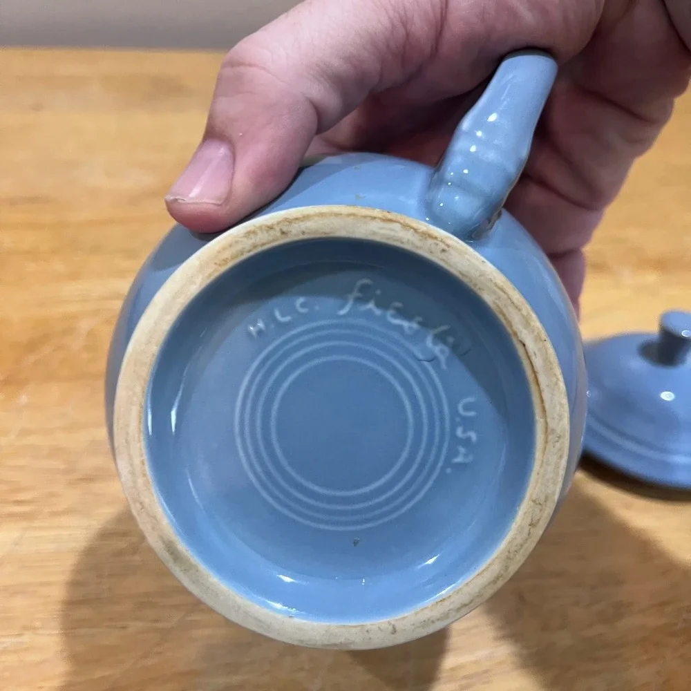 Vtg Fiesta Periwinkle Blue‎ Small Teapot Lid 2 Cup HLC USA Ceramic Pottery